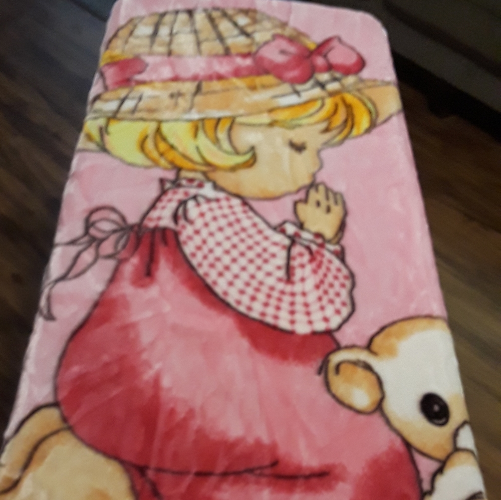 "Happy Baby" Soft Polyester Plush Baby Blanket